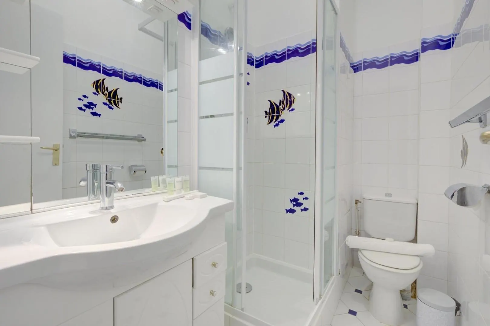 Bluestay 892 - Superb In * Paris